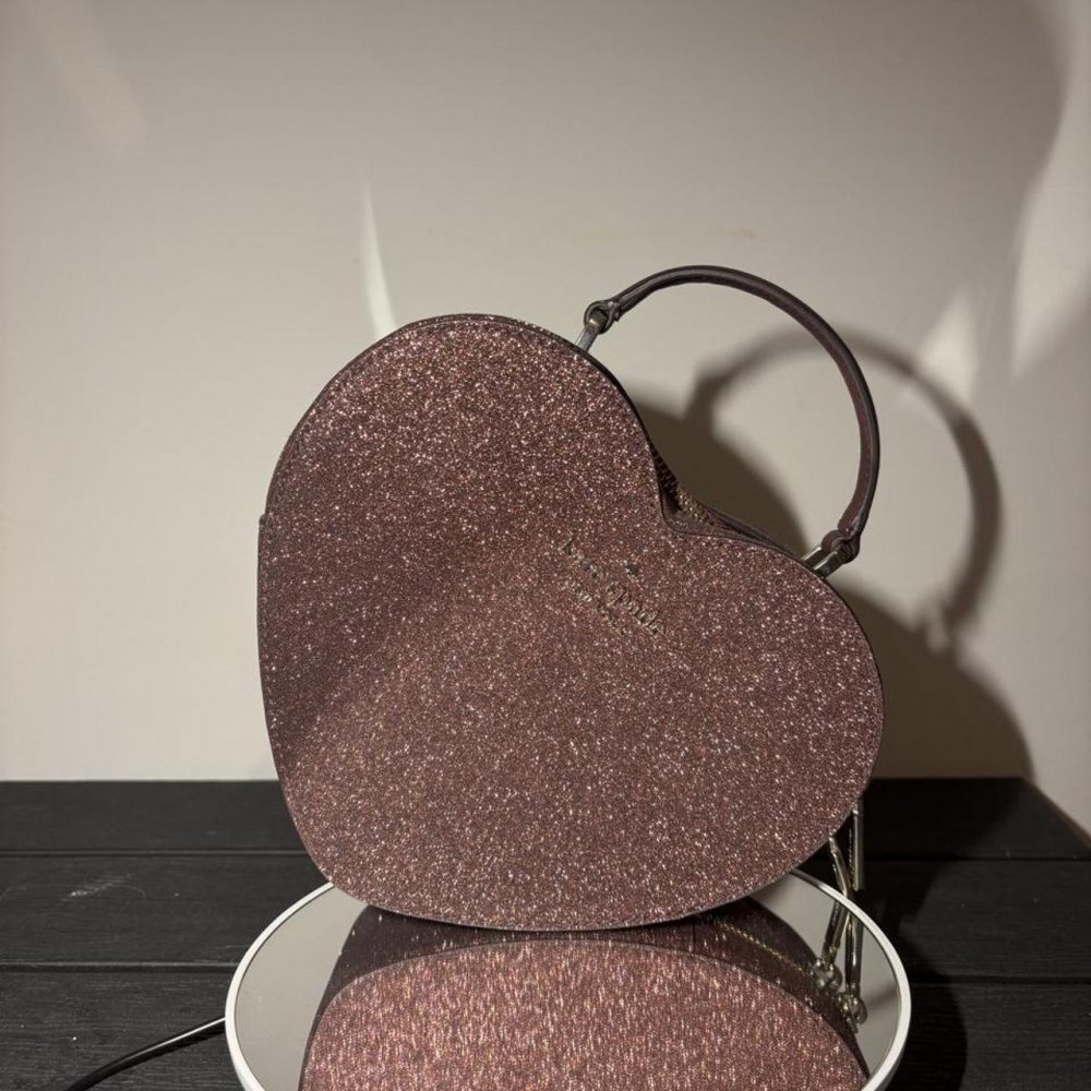 Kate Spade Burgundy glitter heart-shaped handbag #glitter #handbag